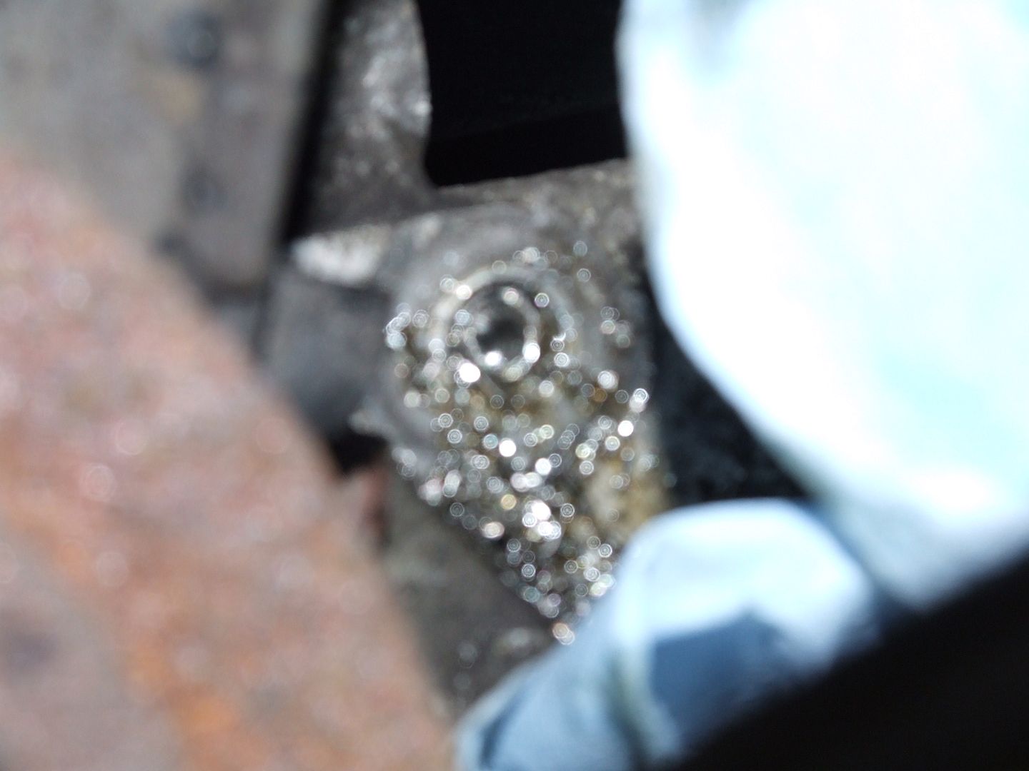 MGF & MG TF Owners Forum How to remove a snapped bolt.